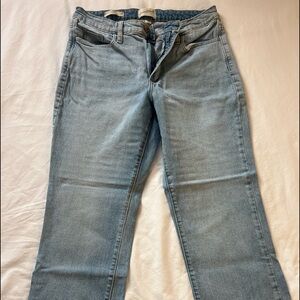 Women's Universal Thread Jeans 10R ankle/bootcut, raw hem